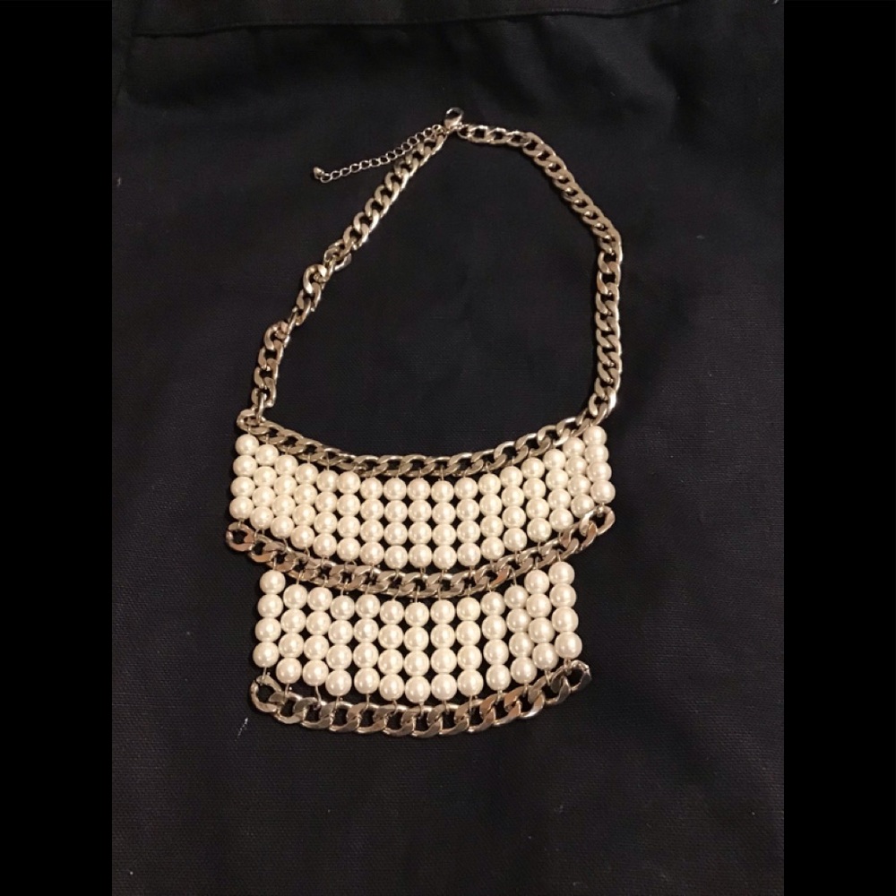 Pearl hanging necklace BLING